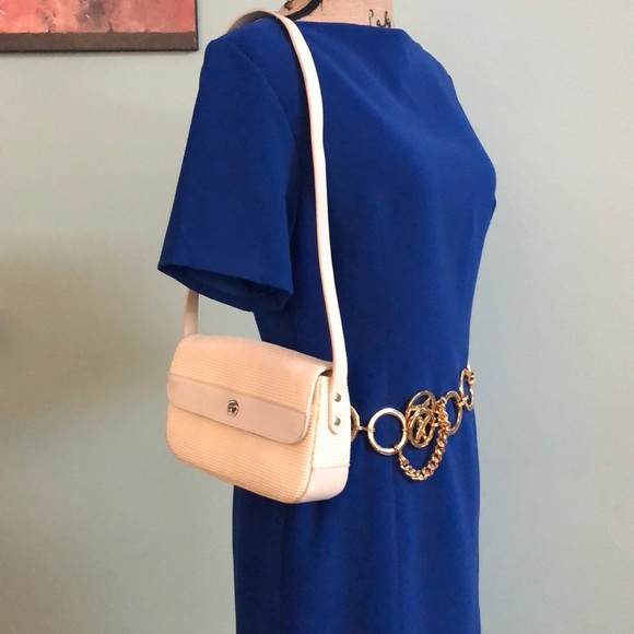 Etienne Aigner Shoulder Bag - Picture 8 of 8